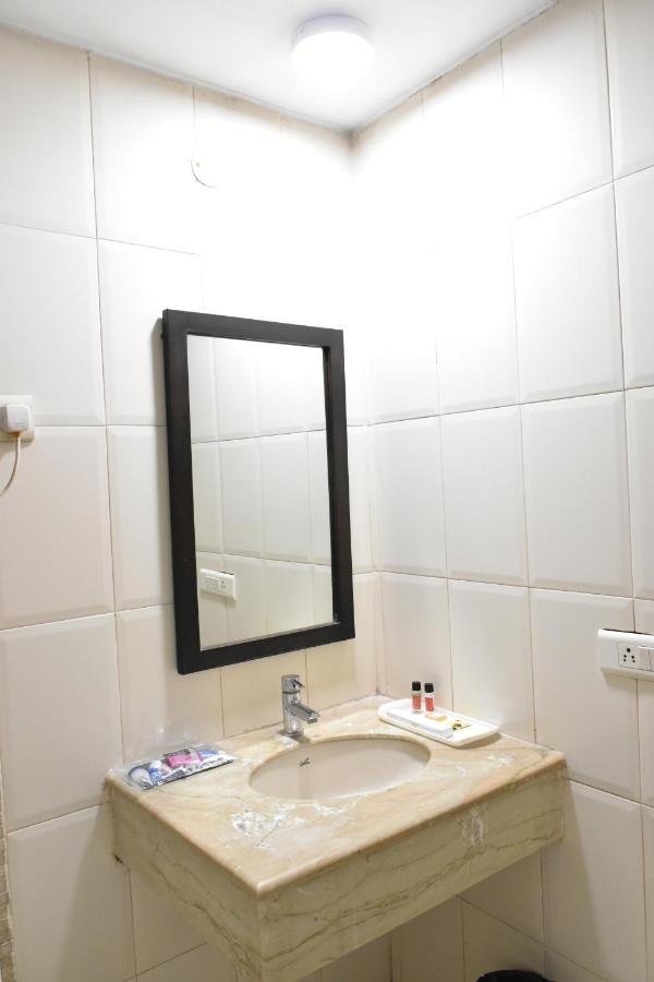Hotel Lohias Delhi Airport New Delhi Extérieur photo