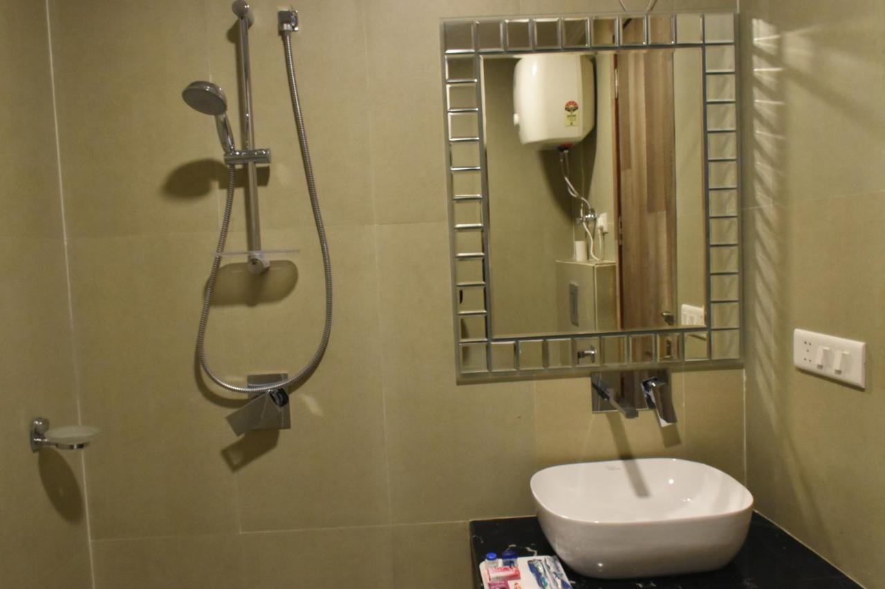 Hotel Lohias Delhi Airport New Delhi Extérieur photo